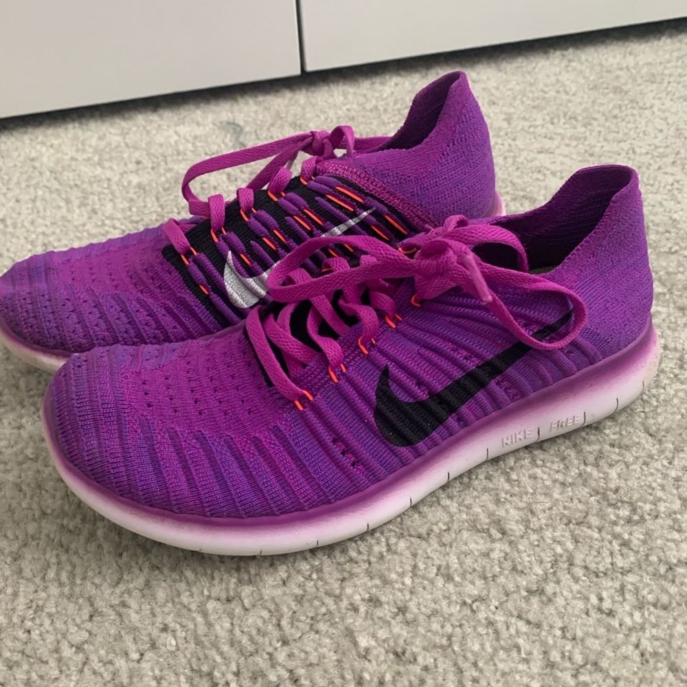 Nike Free Run Fly Knit Size 8- Purple
